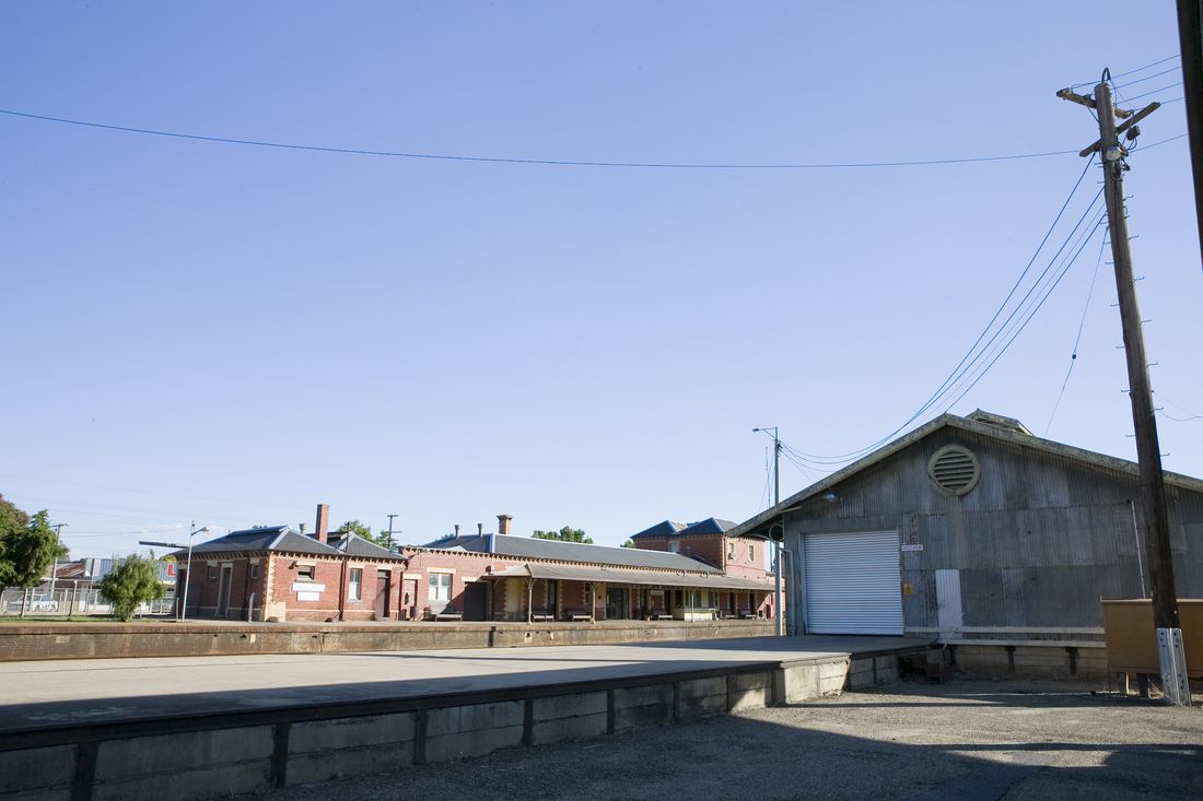 Wangaratta Train Station & Rail Yards